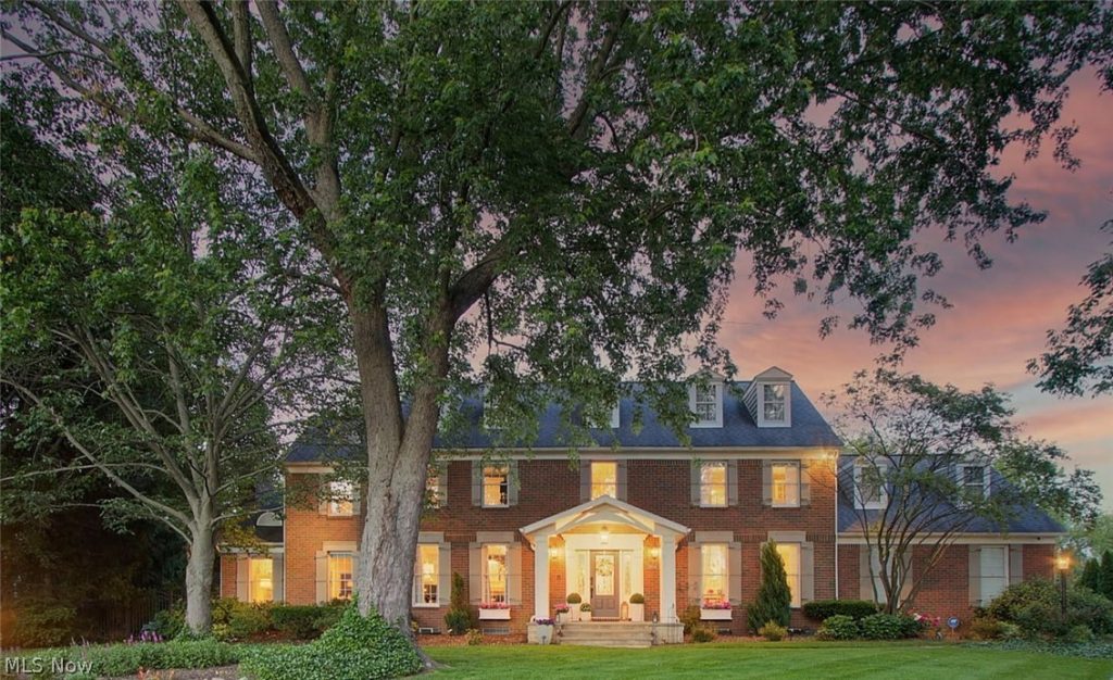 5854 Loma Linda Lane, Canton, OH