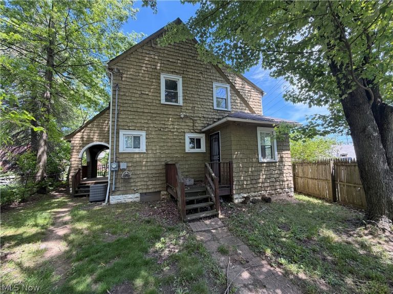 918 Frederick Boulevard, Akron, OH - Photo 2