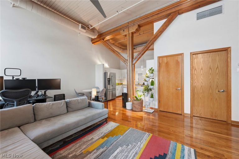 635 Lakeside Avenue #402, Cleveland, OH - Photo 4