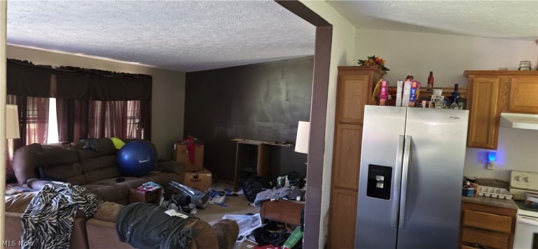2445 Mahan Denman Road, Cortland, OH - Photo 6
