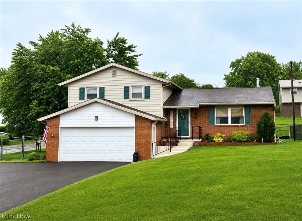 5161 Burlawn Street, Canton, OH