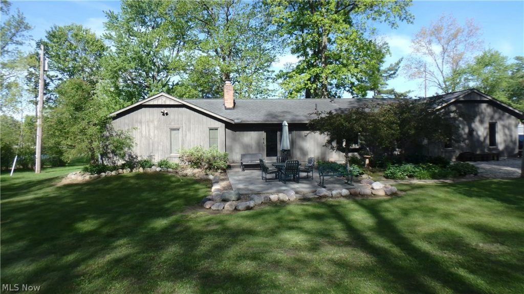 2075 Substation Road, Brunswick Hills, OH