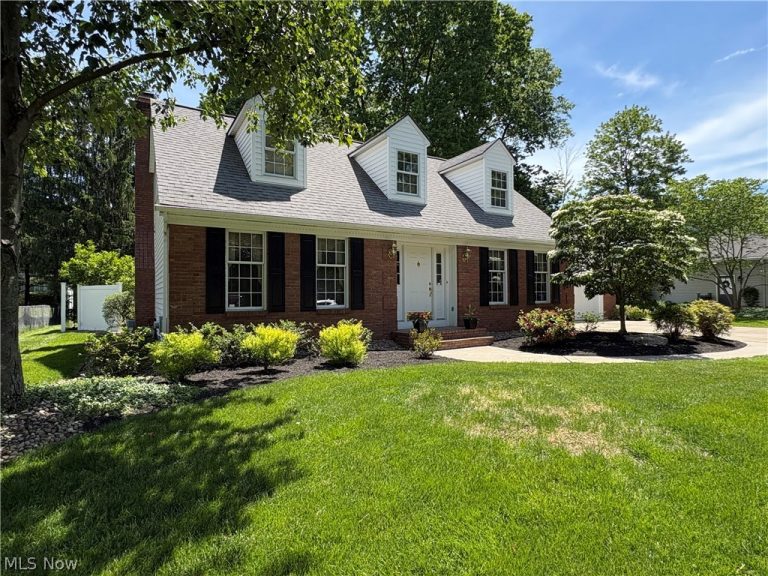 133 Southdale Boulevard, Cortland, OH - Photo 2