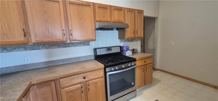 2197 Brittany Boulevard, Brunswick, OH - Photo 5