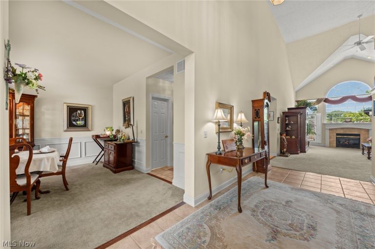 3918 Hedgewood Drive, Medina, OH - Photo 6
