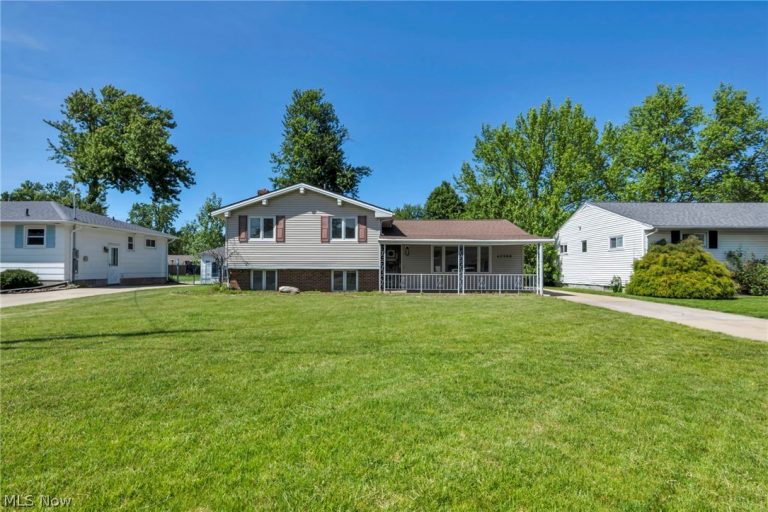 42988 Woodhill Drive, Elyria, OH, 44035