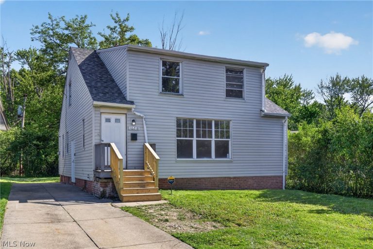16218 Telfair Avenue, Cleveland, OH - Photo 2