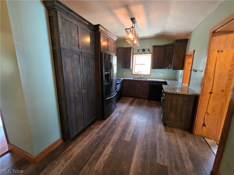 14298 Chardon Windsor Road, Chardon, OH - Photo 5