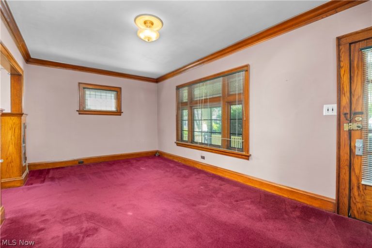 11301 Linnet Avenue, Cleveland, OH - Photo 8