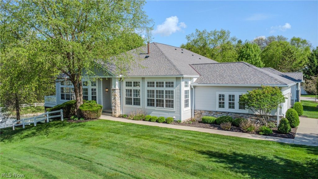 330 Blossom Lane, Orange, OH