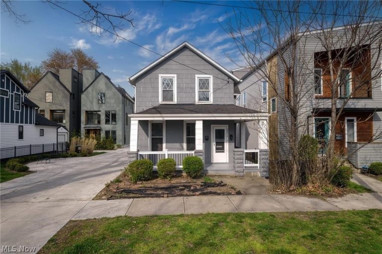 2471 Tremont Avenue #Up, Cleveland, OH, 44113