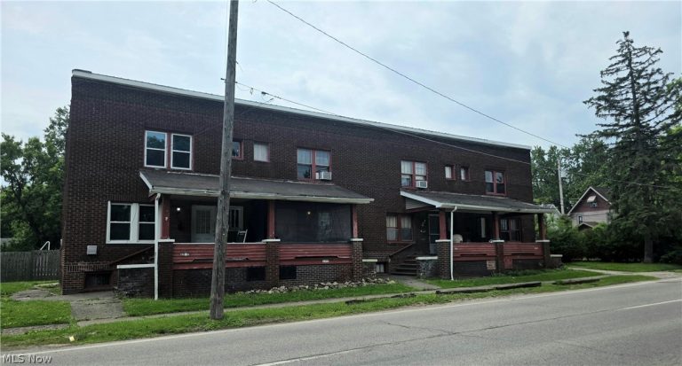 2217 Oakwood Avenue, Youngstown, OH - Photo 3