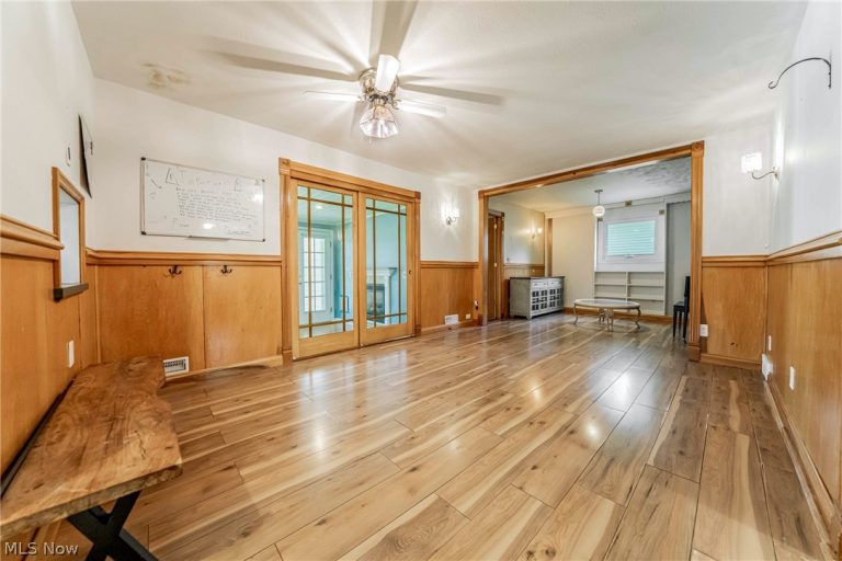 563 Louis Drive, Berea, OH - Photo 8
