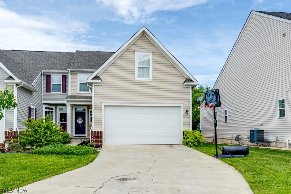 811 Robinson Drive, LaGrange, OH