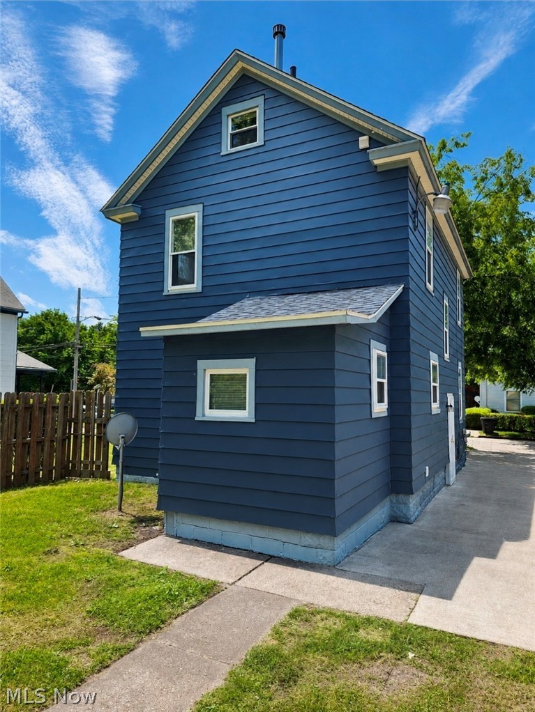 1005 Raymond Street, Akron, OH - Photo 4