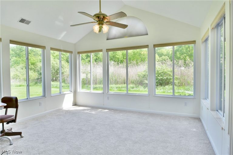 1103 Willow Brook Drive, Warren, OH - Photo 6