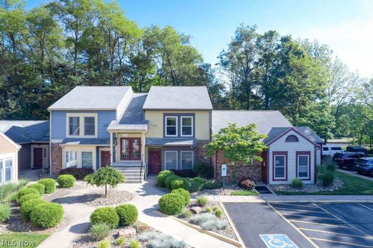 30 Munroe Falls Avenue, Munroe Falls, OH, 44262