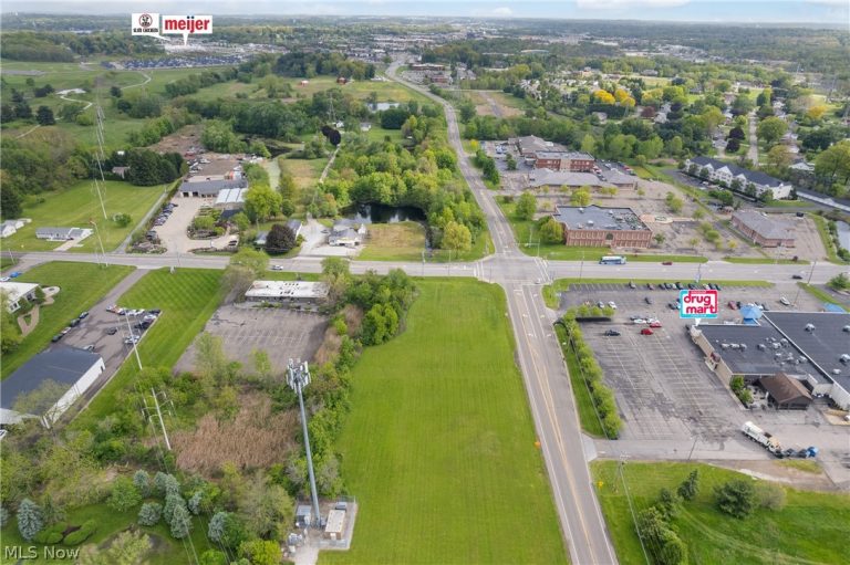 2937 Woodlawn Avenue, Canton, OH - Photo 4
