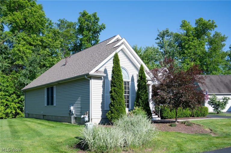 5216 Nashua Drive, Austintown, OH - Photo 3