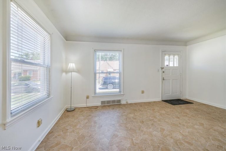 13413 Crossburn Avenue, Cleveland, OH - Photo 5