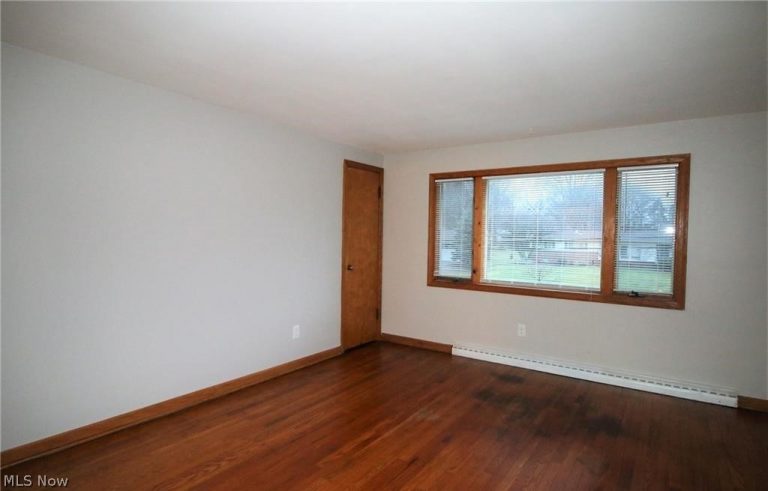 617 Robinson Avenue, Barberton, OH - Photo 5