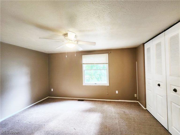 3863 Lake Run Boulevard, Stow, OH - Photo 8