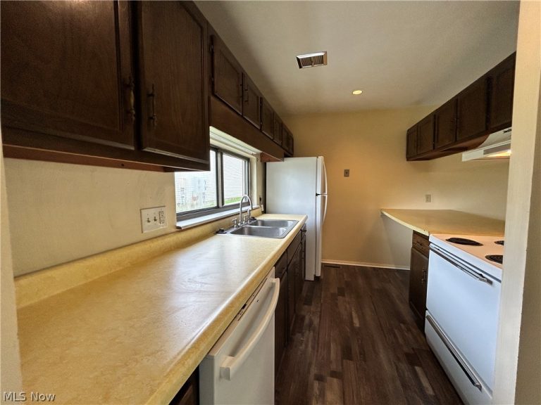 123 Orchard Drive ##C, St Clairsville, OH - Photo 4