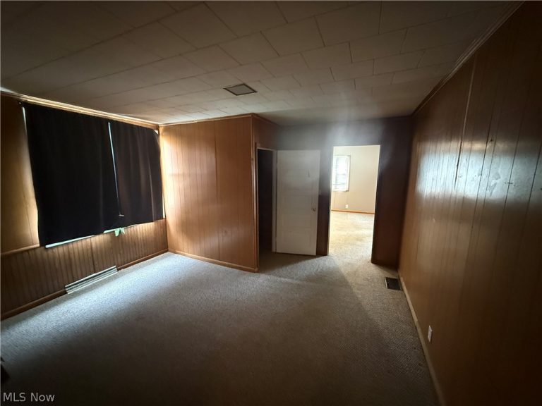 421 11th Street, Cambridge, OH - Photo 8