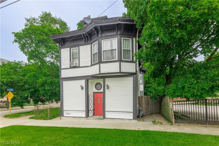 2055 65th Street, Cleveland, OH - Photo 2