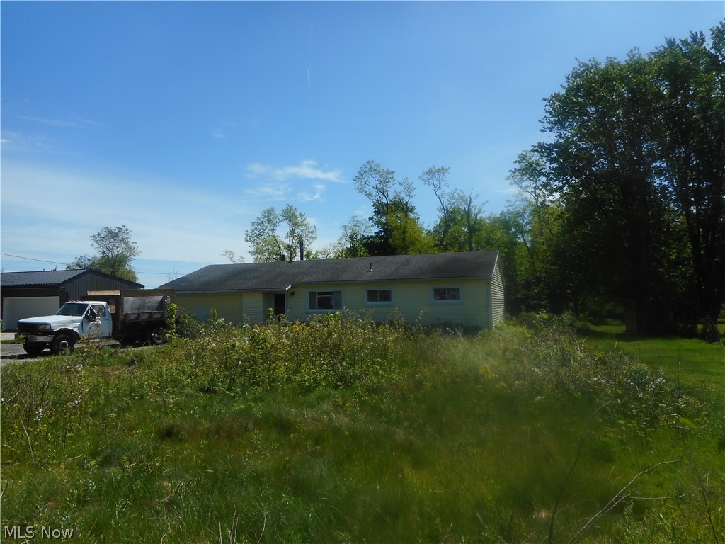 12555 Hovey Drive, Chesterland, OH