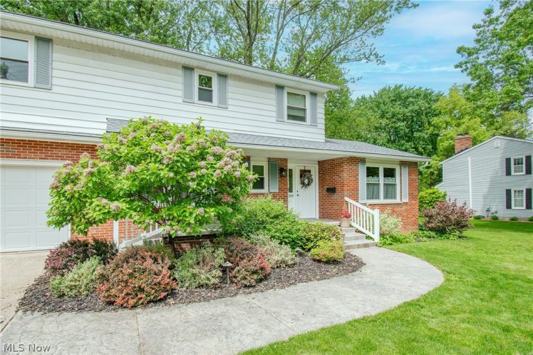 300 Tanglewood Trail, Wadsworth, OH - Photo 3