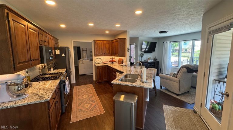 411 Danberry Drive, Wooster, OH - Photo 8