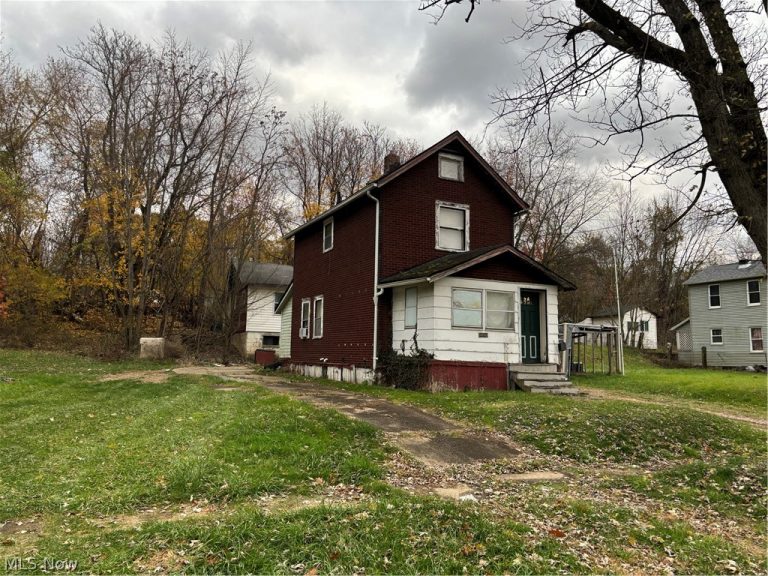1125 Garland Avenue, Youngstown, OH - Photo 5