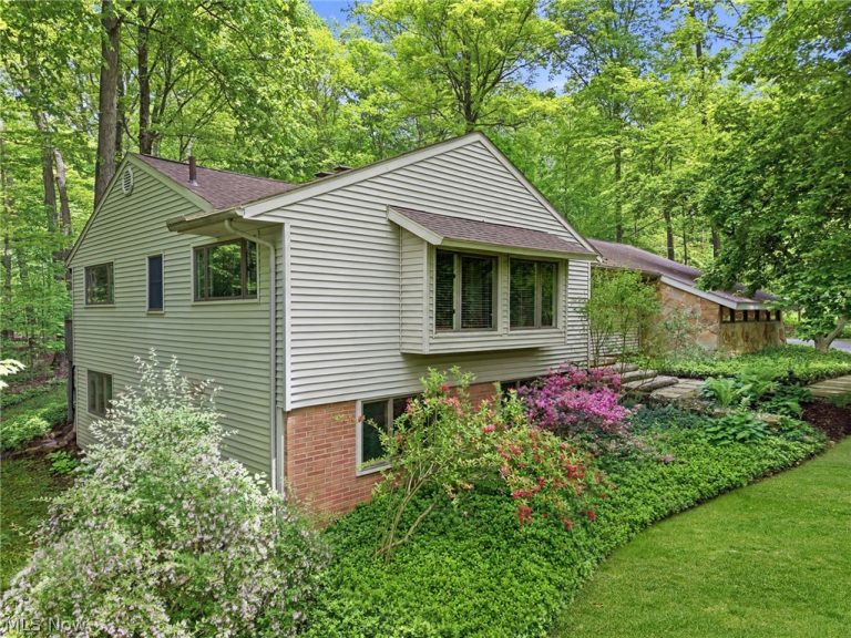 4587 Ranchwood Road, Akron, OH - Photo 8