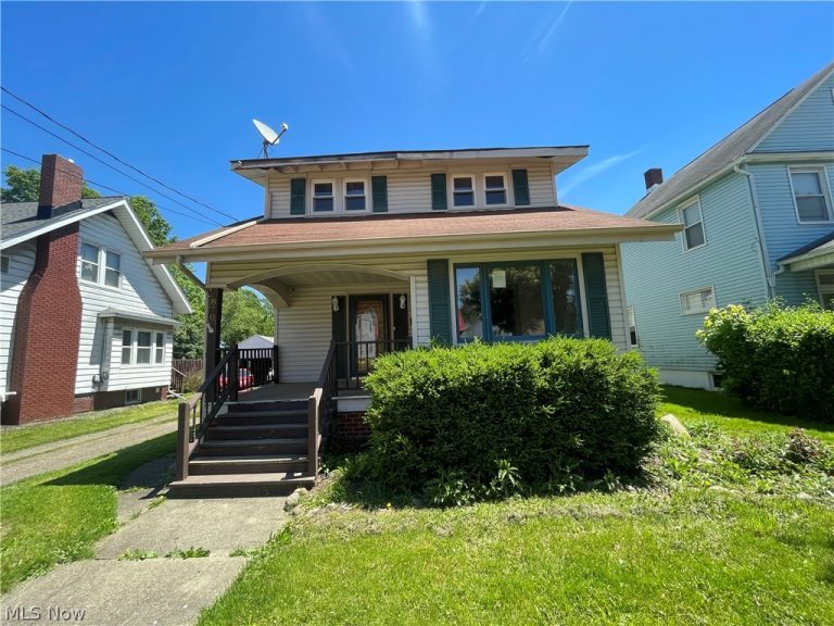 870 Haines Avenue, Alliance, OH - Photo 2