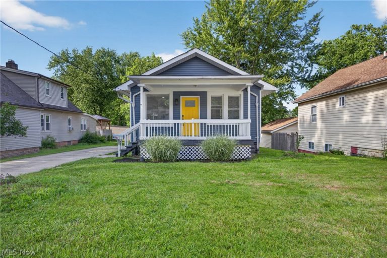 3226 Ridgewood Drive, Parma, OH, 44134