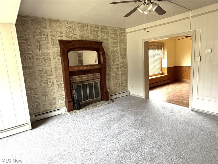 85 Smithsonian Street, Girard, OH - Photo 5