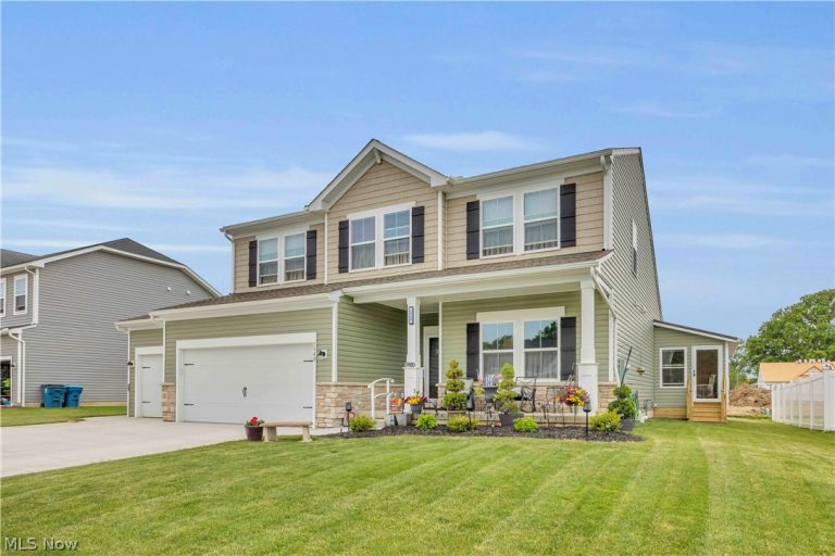 5940 Cape Hatteras, Vermilion, OH - Photo 2