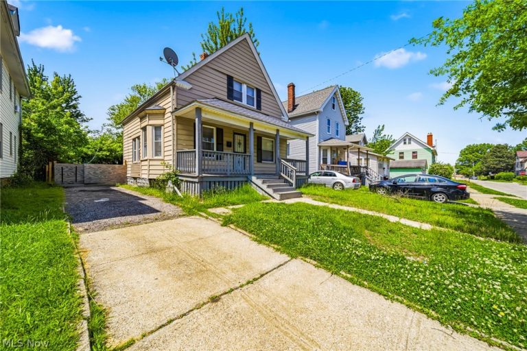 1722 Burgess Road, Cleveland, OH - Photo 3