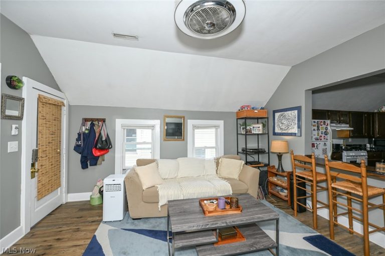 2116 32nd Street, Cleveland, OH - Photo 4