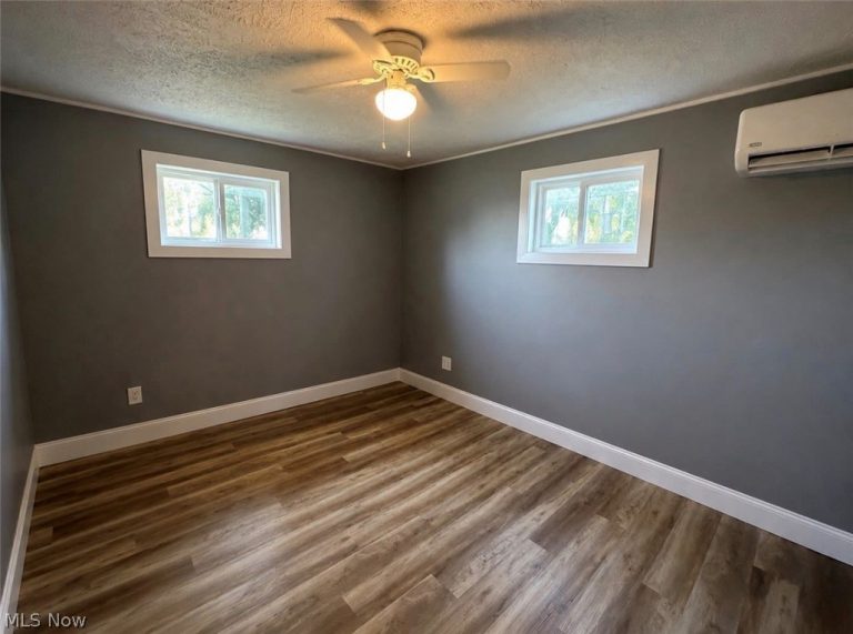 1049 Luck Avenue, Zanesville, OH - Photo 8