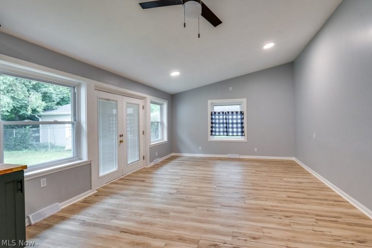 727 Franklin Road, Massillon, OH - Photo 8