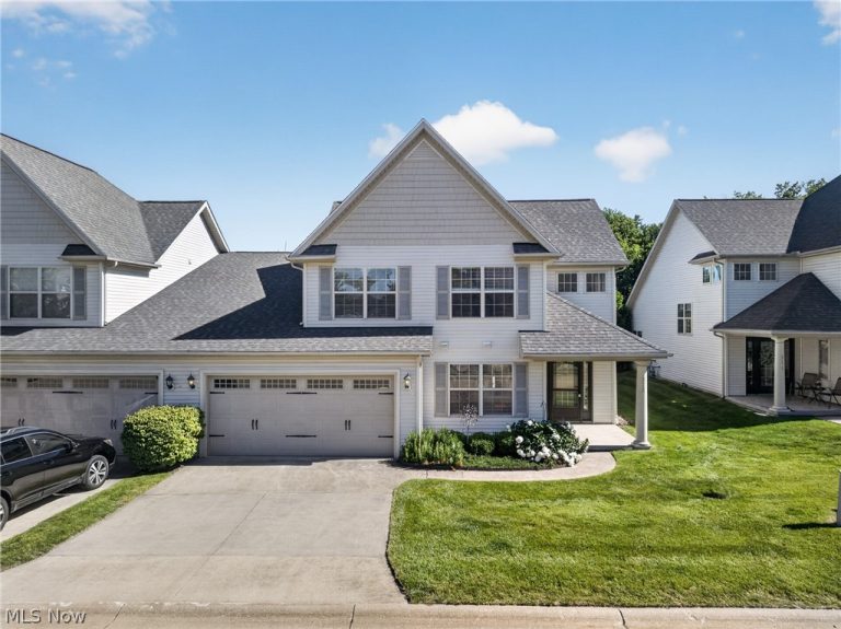 312 Lake Breeze Cove, Eastlake, OH - Photo 3