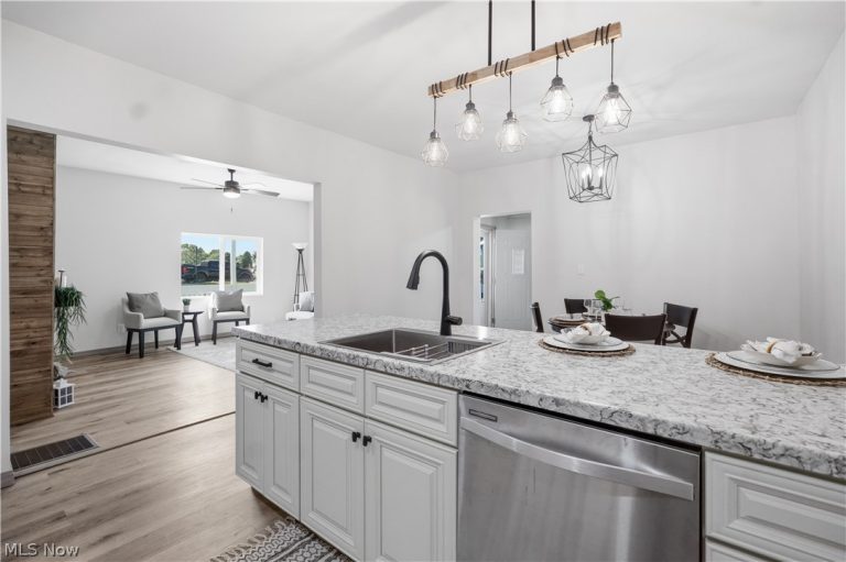 39 Prospect Street, Shiloh, OH - Photo 8