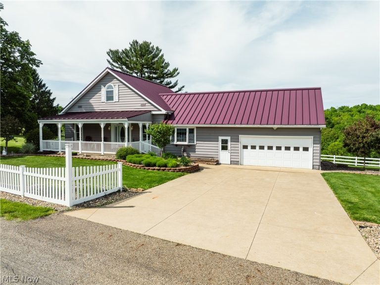 7759 Edie Hill Road, Uhrichsville, OH - Photo 3