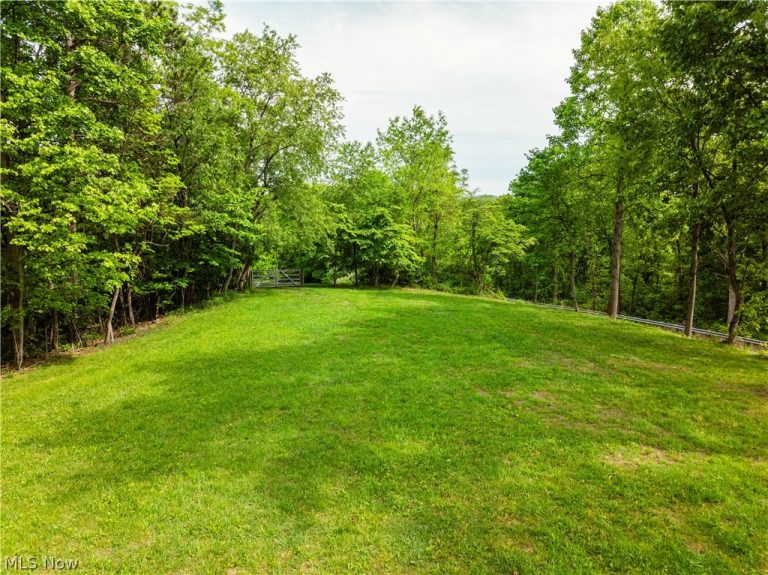 Edie Hill Road, Uhrichsville, OH - Photo 5