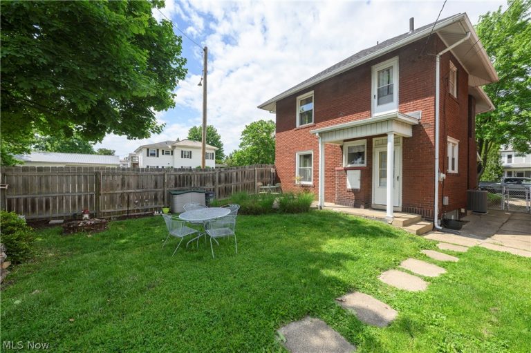 354 Fair Avenue, New Philadelphia, OH - Photo 4