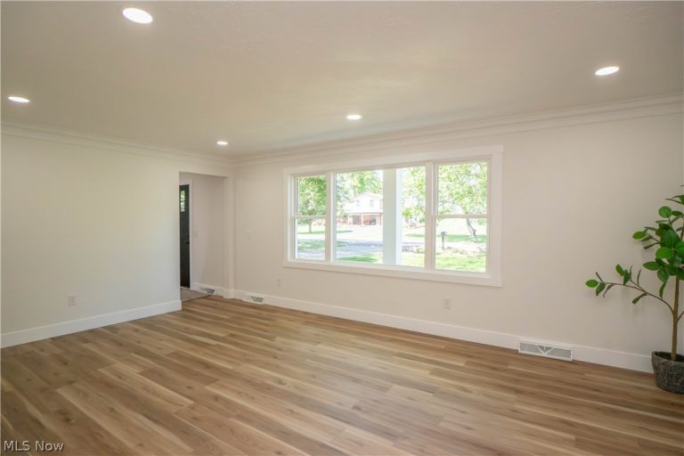 3648 Mulberry Street, Uniontown, OH - Photo 3