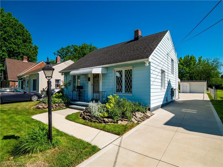 6003 Archmere Avenue, Brooklyn, OH - Photo 4