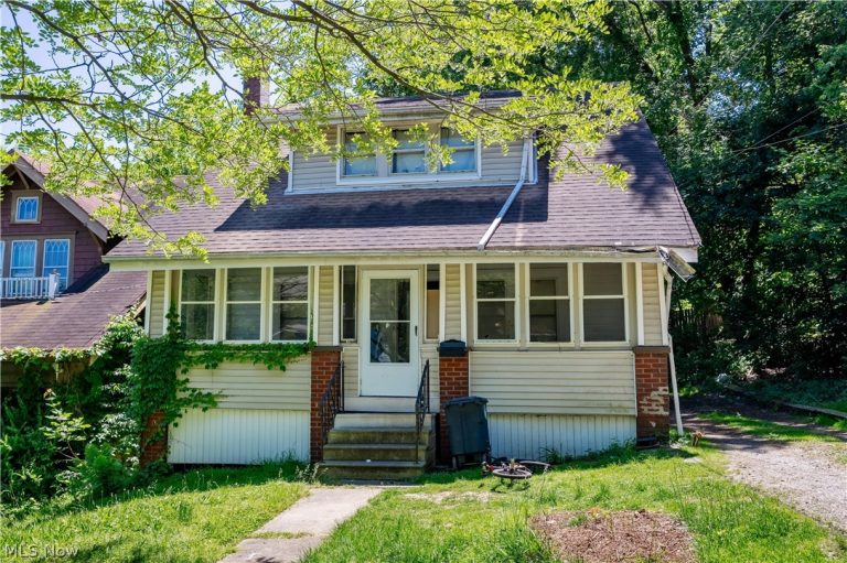 628 Lakemont Avenue, Akron, OH - Photo 3